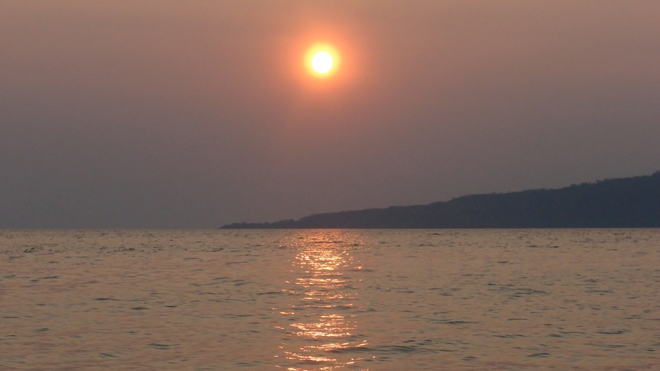 Video: Rote Sonne