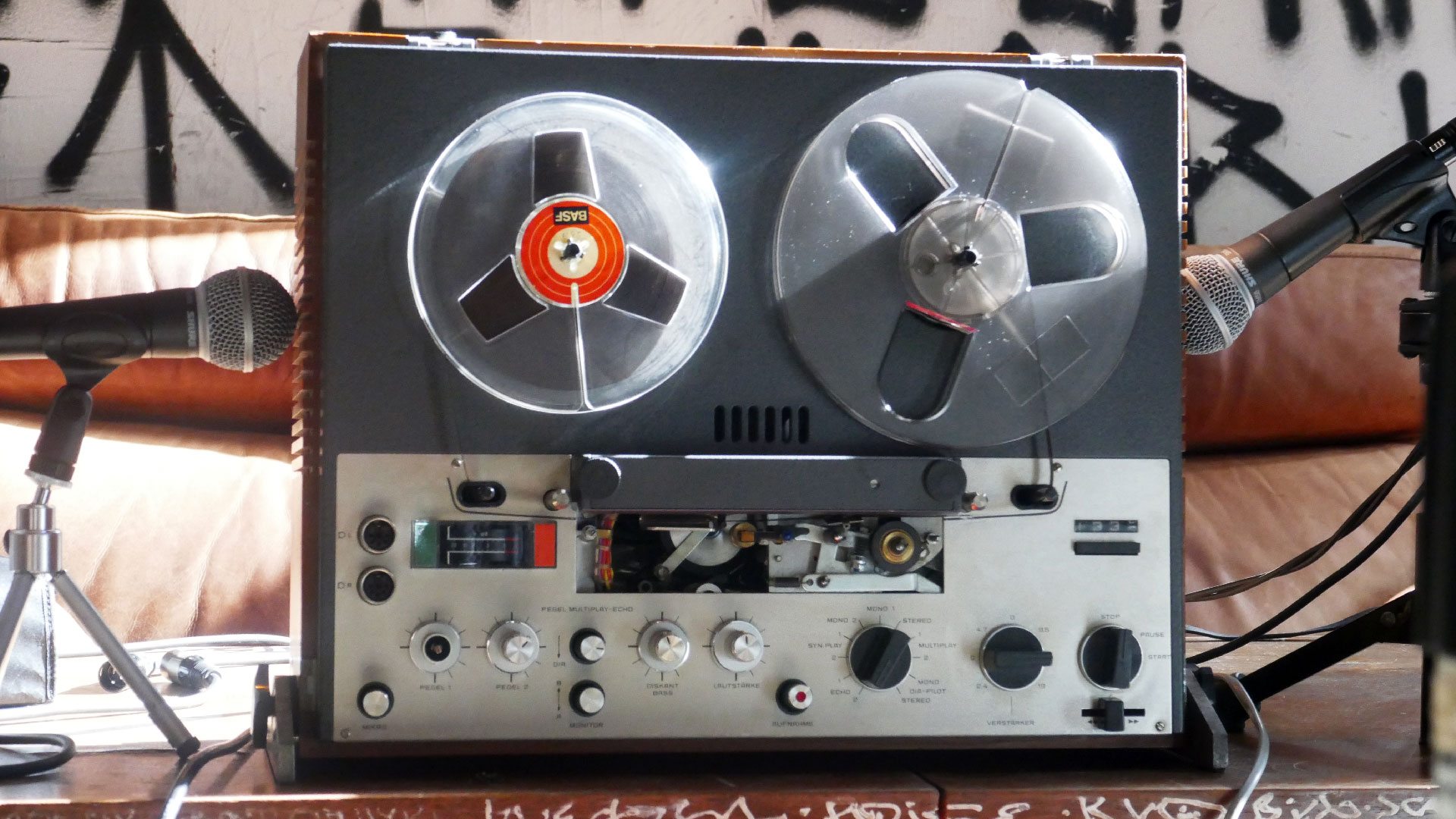 2025-07-21 Das kleine Regen Rhythmus Orchester Kupferblech (Vocoder Mix live, Set-Up)