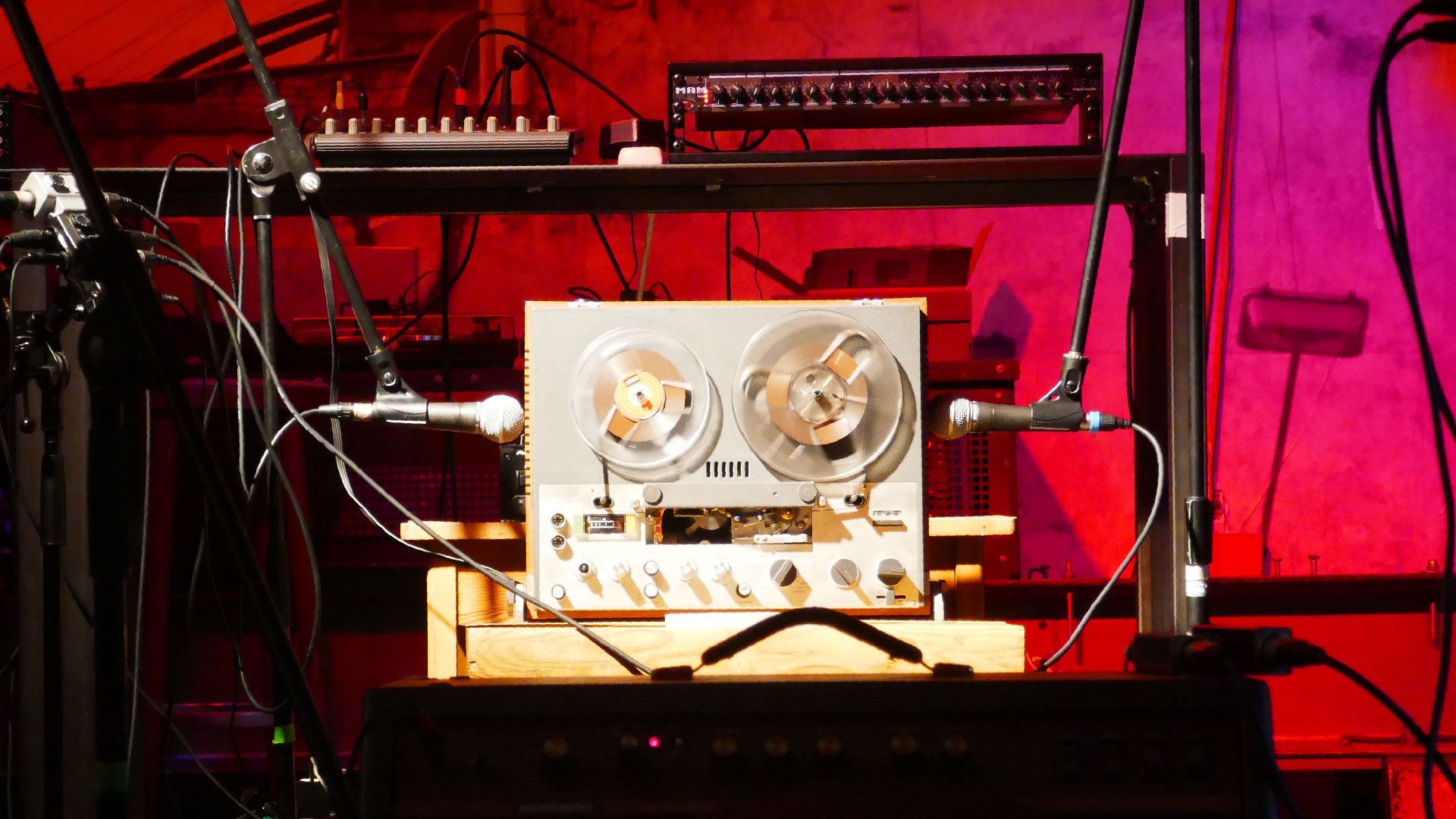 2025-12-22 SND 4 Vinyl hl Quad Motor Driver Tape Echo Vocoder Mix (abspielen Tape 30)