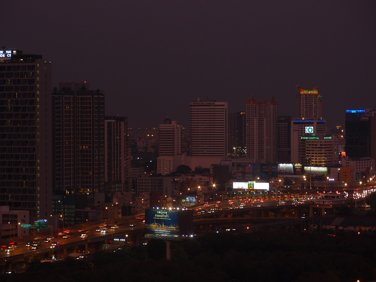 2019-12-22 17 uhr Bangkok (rooftop)